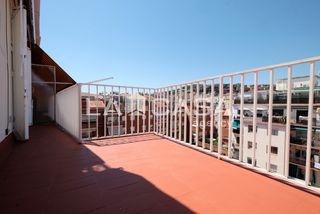 Àtic  Avinguda de borbó. Ático en venta en avenida dels quinze