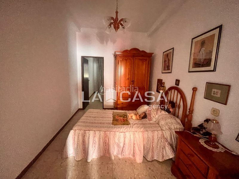 Foto b3bfa5cb-c7c6-4f81-a661-b05224eb0805. Casa amb aparcament a Pescadores - Saladillo Algeciras
