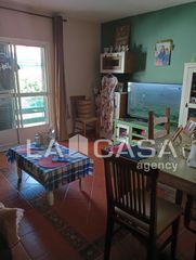 Pis  Calle alexander henderson. Excelente piso en venta junto al emblematico hotel reina cristin