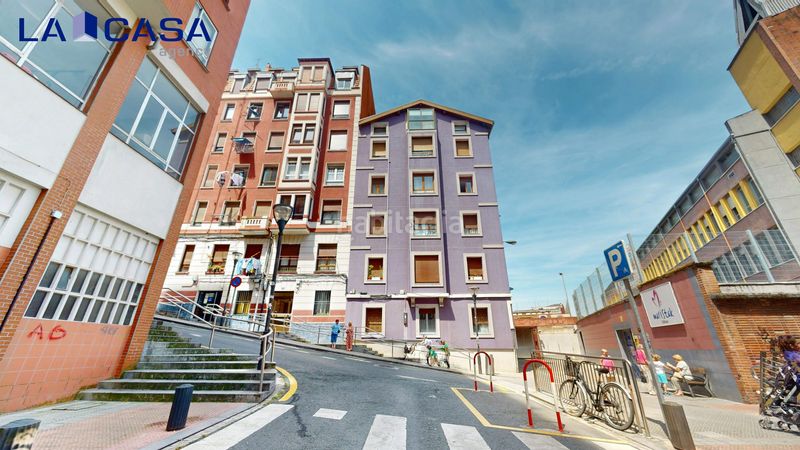 Foto 4ca06ab0-535a-4b1e-9e74-9f40515195fb. Planta baixa amb calefacció a Solokoetxe Bilbao