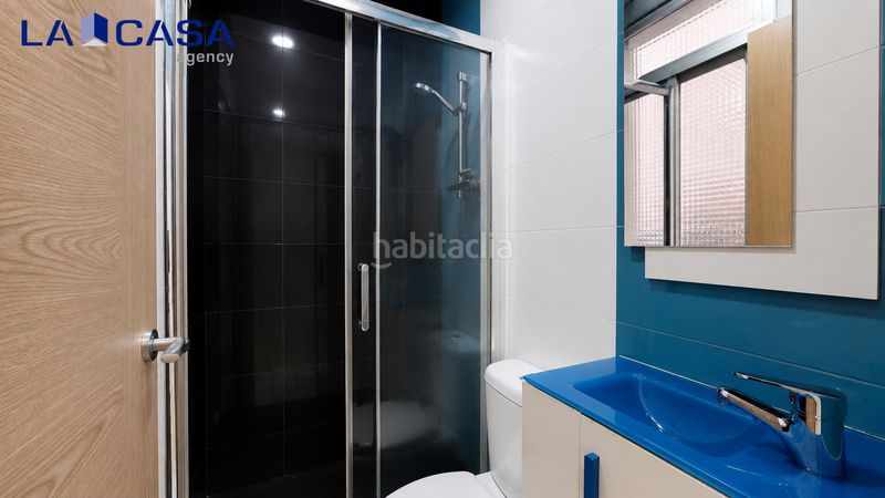 Foto 56df2eae-4600-4514-a577-cdad6712eb4a. Planta baixa amb calefacció a Solokoetxe Bilbao