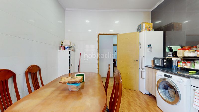 Foto ab4ef160-e37f-482b-b5e4-cbb2c6144692. Planta baixa amb calefacció a Solokoetxe Bilbao