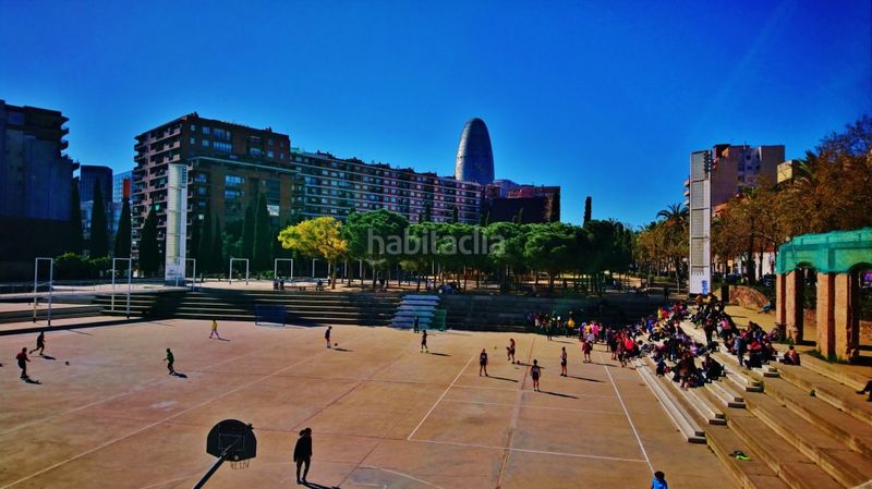 Foto 450c1e35-bbd5-4e09-b084-93d595e3babe. Pis a El Camp de l´Arpa del Clot Barcelona