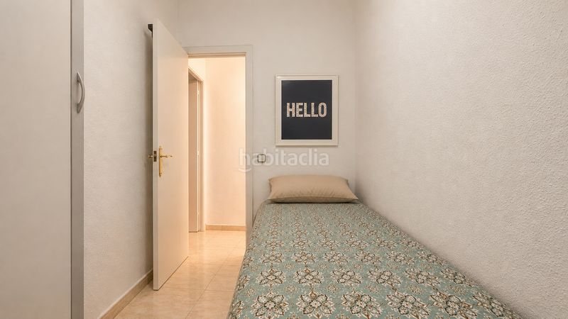 Foto deeb2970-6a4f-4137-b526-212eb490de5c. Pis a El Camp de l´Arpa del Clot Barcelona