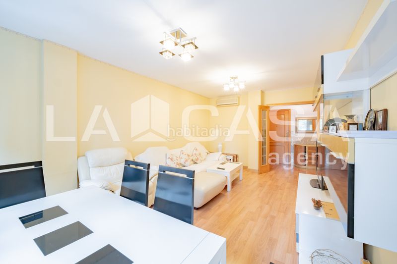 Foto abf63d63-a1f5-4319-98e6-8436fa27155b. Pis a Beteró Valencia