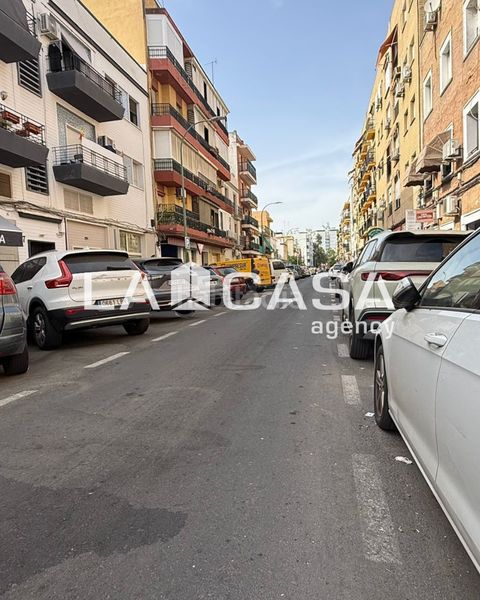 Foto 30408ed6-f7ba-49f0-9f14-053c2382064a. Pis a Cruz Roja Sevilla