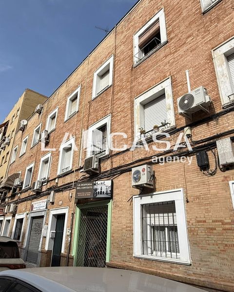 Foto cdfbdd16-8530-43e1-8564-b033f1d31c56. Pis a Cruz Roja Sevilla