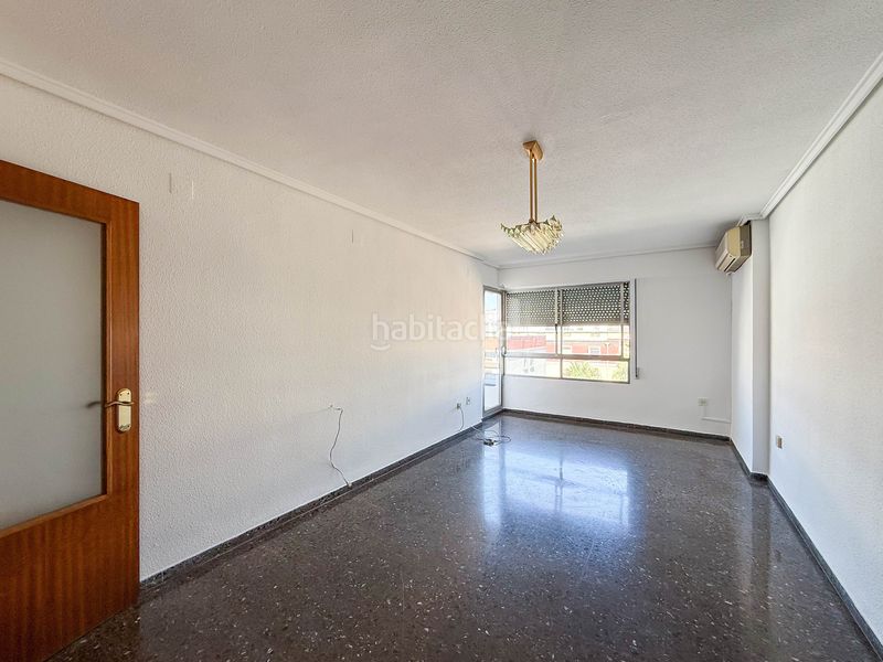 Foto 85dfa1b5-6cca-4ac1-8917-8bca46ac299f. Pis a Camí Fondo Valencia