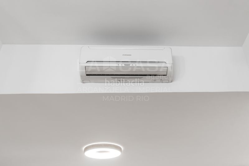 Foto aaa01526-9a1f-4256-8f8d-54230e1b1e03. Planta baixa amb calefacció a Imperial Madrid
