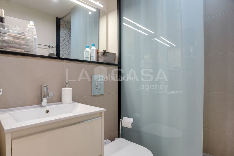 Foto aa63d5e3-e48f-40e8-a3c9-826d2c0d5af7. Àtic amb calefacció a Sagrada Família Barcelona