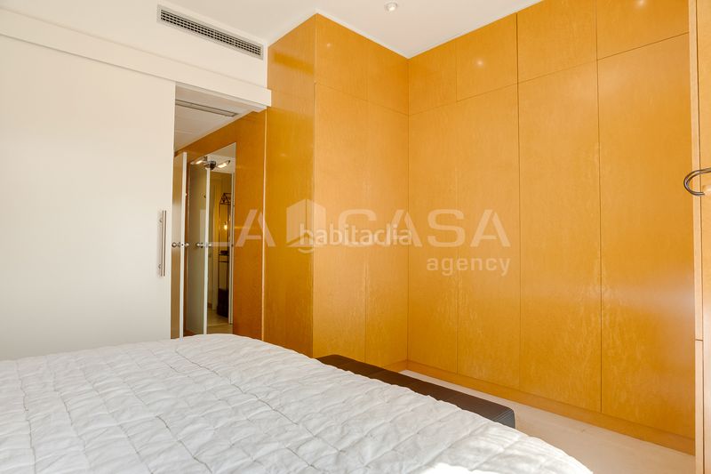 Foto cf1c7d1a-0cd9-4ace-a7e1-b4623d92fc3d. Àtic amb calefacció a Sagrada Família Barcelona