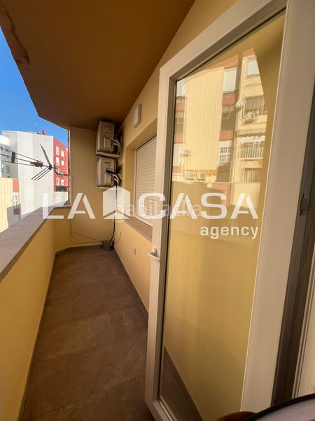 Foto 42f1de08-ce34-4be1-83f0-89797fbddae5. Pis amb aparcament a Casco Antiguo Algeciras