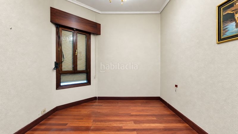 Foto 5def16d8-f4cd-43a0-9509-2d76a8f90ba8. Pis amb calefacció a Barrio de Uribarri Bilbao