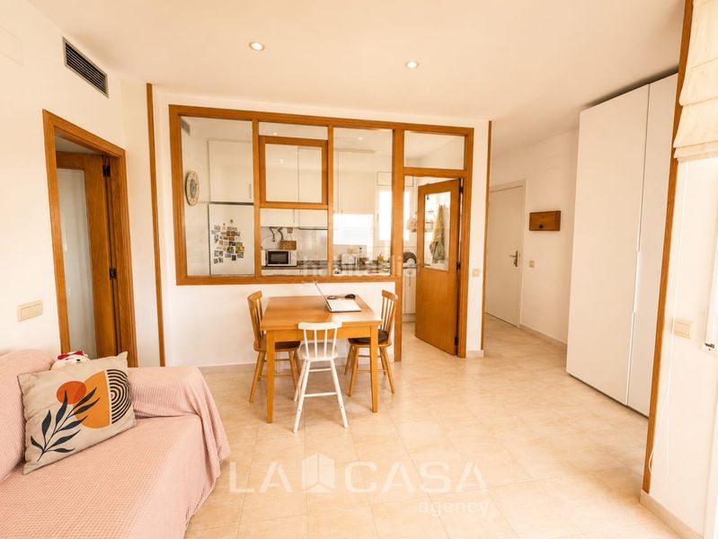 Foto 1c7c3b92-e615-49fa-ab4a-544eec386533. Àtic amb aparcament a les botigues de Sitges Sitges