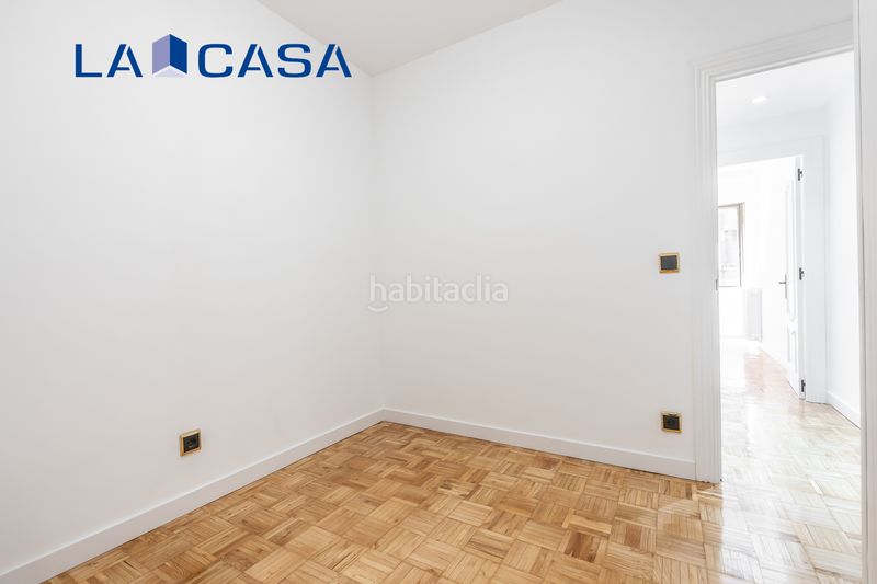 Foto d4260710-fbfb-4c5b-98fb-9d6c40de398c. Pis amb calefacció aparcament a Chopera Madrid