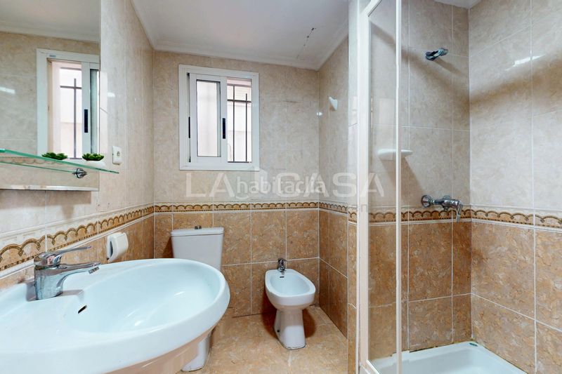 Foto 5163593f-39b2-4877-828d-59e579a23384. Pis a Aiora Valencia