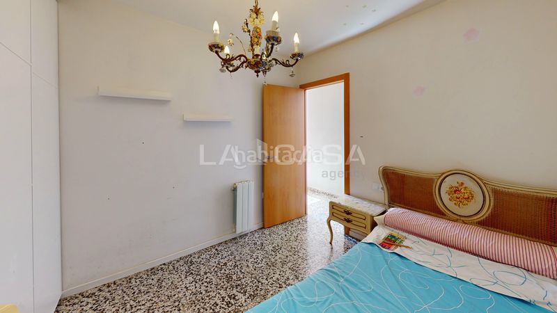 Foto cdd33d96-7c91-45a2-8d2c-be9c1f8694a0. Pis a Aiora Valencia