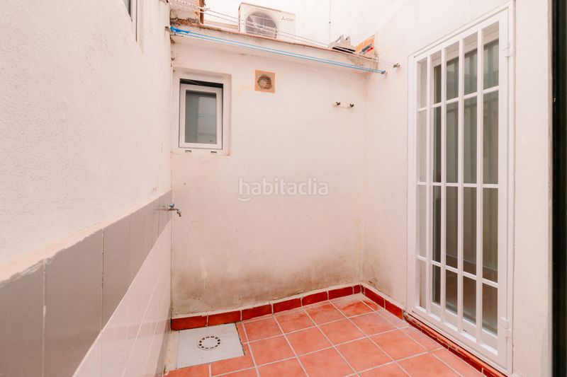 Foto 096ed936-c2ae-41a3-878d-b12cc8a77c7e. Planta baixa a Comillas Madrid