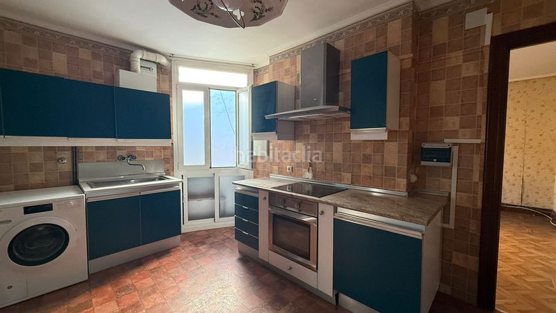 Foto 6055a39b-6774-48e6-93ee-9129f7836744. Pis a Sabino Arana-Jesuitas Bilbao