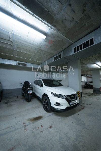 Foto 49f239a4-6e42-4cf0-9943-b2d9f68e0e09. Dúplex amb piscina a Bon Pastor Barcelona