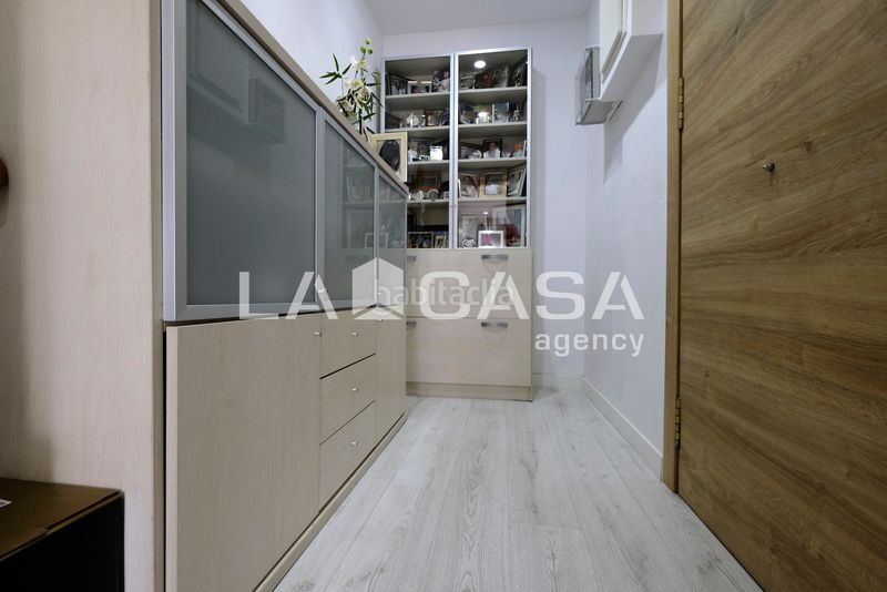 Foto 3a7ad611-00a6-4bf0-bd1f-d66c1a16159e. Pis a Vilapicina - Torre Llobeta Barcelona