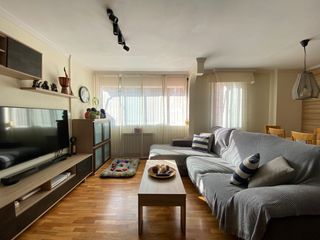 Piso  Carrer del treball. Duplex con piscina comunitaria