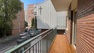 Piso  Calle fernando poo. Ideal piso en fernando poo