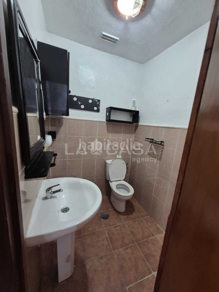 Foto 555eb4fb-fa2c-48a2-bcc7-82fbf06dfaca. Casa adosada chalet adosado en los barrios en Barrios (Los)
