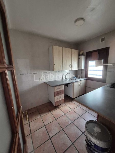Foto 93eff77a-0a8d-4a4c-ac13-ff461d5468c2. Casa adosada chalet adosado en los barrios en Barrios (Los)