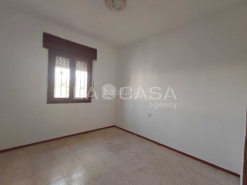 Foto 97e802b7-75c5-4231-8dfc-93b7ba83f198. Casa adosada chalet adosado en los barrios en Barrios (Los)