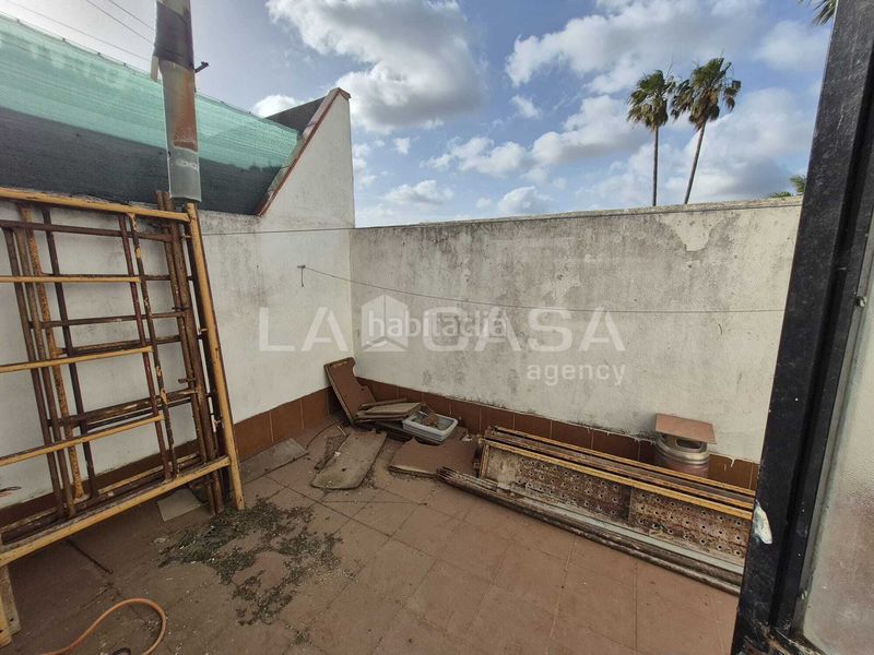 Foto a3daa48c-164f-4e63-b63f-3c2643f860b9. Casa adosada chalet adosado en los barrios en Barrios (Los)