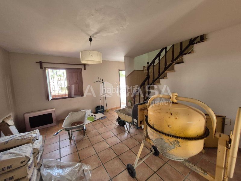 Foto ecdad1b9-5d97-4fc1-9e86-522ea19d6c01. Casa adosada chalet adosado en los barrios en Barrios (Los)
