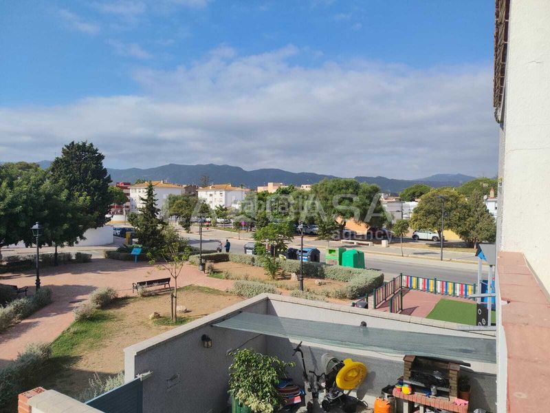 Foto f660ab42-75ba-4287-b850-a5d7ec6cfb05. Casa adosada chalet adosado en los barrios en Barrios (Los)