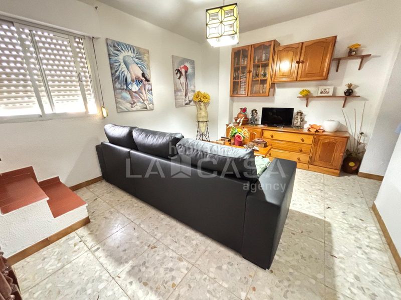 Foto af0e4fb3-9bc7-4db0-b9d5-5d7192e705de. Casa amb aparcament a Bajadilla - Fuente Nueva Algeciras