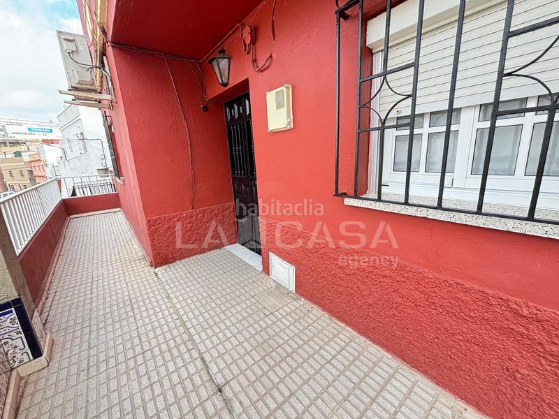 Foto c0d06e2a-c64e-4513-8f70-333b56265d5b. Casa amb aparcament a Bajadilla - Fuente Nueva Algeciras