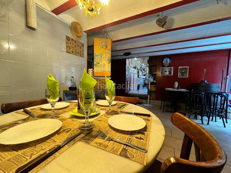 Foto a262caf7-3c8f-4fa1-bc3d-f676824f1425. Local comercial en El Camp de l´Arpa del Clot Barcelona