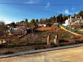 Terreny residencial  Avinguda del riu. Magnifico terreno de 561 m2