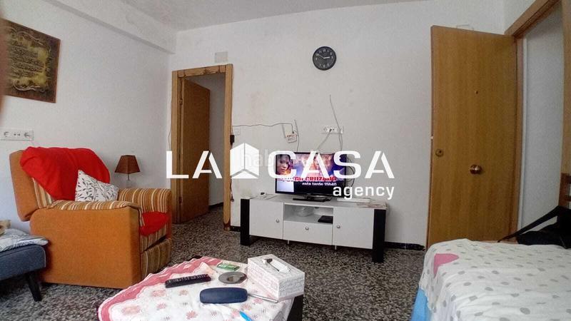 Foto 3e6689c1-bd37-4cbd-8e0d-4f152503ecce. Piso excelente piso de dos habitaciones con azotea privada en Algeciras