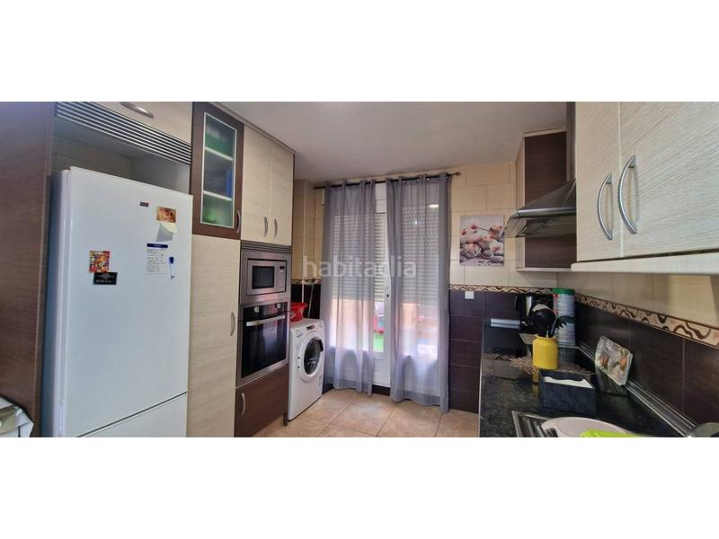 Foto 795de8ba-cc5b-4f2c-a69a-92b17f8f2273. Reihenhaus mit heizung in La Palma Cartagena