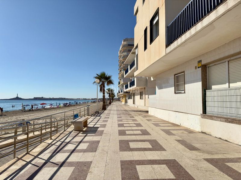 Foto 2dd486a8-7d94-4c8b-a5db-3b560b58a3e1. Apartamento exclusivo apartamento reformado de 3 dormitorios primera línea del mediterráneo, las sirenas i, la manga km 1 en Manga del Mar Menor (La)