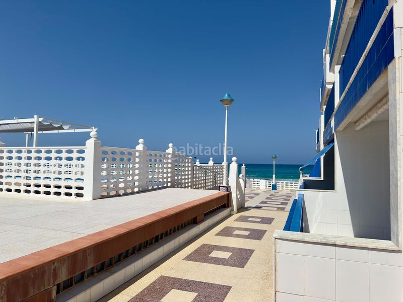 Foto 3a6a8226-5938-4a47-8691-5f637c011601. Apartamento exclusivo apartamento reformado de 3 dormitorios primera línea del mediterráneo, las sirenas i, la manga km 1 en Manga del Mar Menor (La)