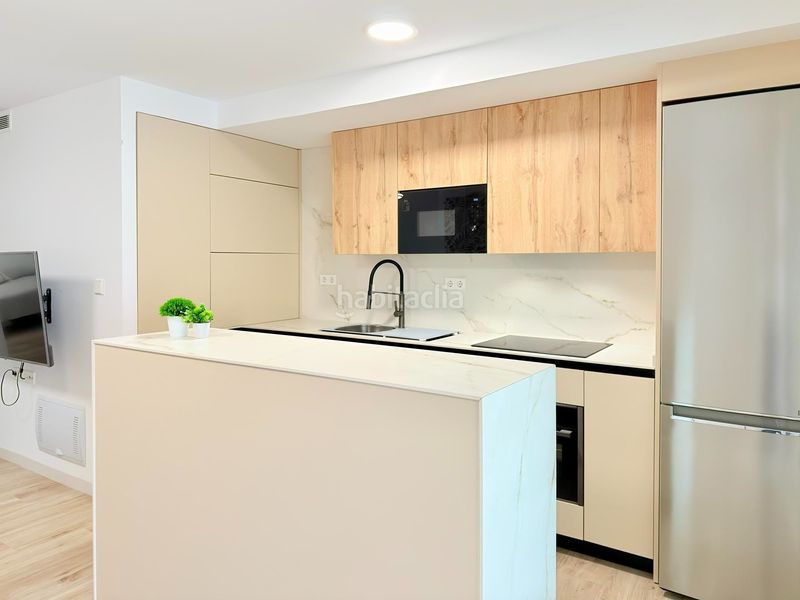 Foto 9f7b0846-a291-49e5-bcdb-7290f196530e. Apartamento exclusivo apartamento reformado de 3 dormitorios primera línea del mediterráneo, las sirenas i, la manga km 1 en Manga del Mar Menor (La)