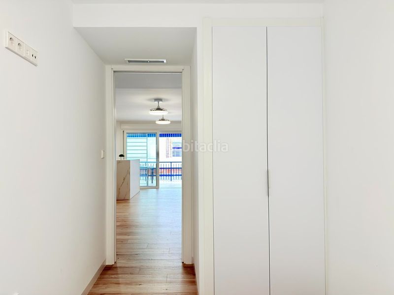 Foto c04a3da2-13b9-42ff-9bae-fdb954549a01. Apartamento exclusivo apartamento reformado de 3 dormitorios primera línea del mediterráneo, las sirenas i, la manga km 1 en Manga del Mar Menor (La)