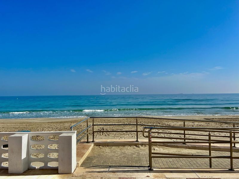 Foto c40d96e8-32b4-4f17-b052-03a41f670f28. Apartamento exclusivo apartamento reformado de 3 dormitorios primera línea del mediterráneo, las sirenas i, la manga km 1 en Manga del Mar Menor (La)
