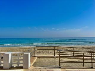 Appartement  Las sirenas i. Exclusivo apartamento reformado de 3 dormitorios  primera línea