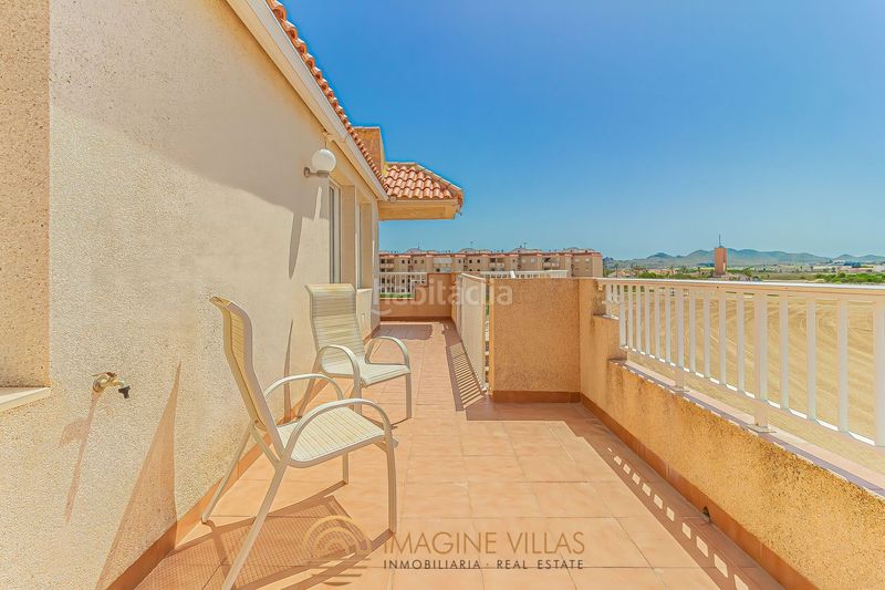 Foto 00f13fab-3d17-400e-88e5-981643b99e4f. Àtic amb aparcament piscina a Entremares Manga del Mar Menor (La)
