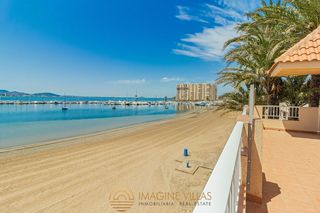 Penthouse  Nuevo puerto bello. Ático reformado en venta de 190m, 4 dormitorios en primera línea