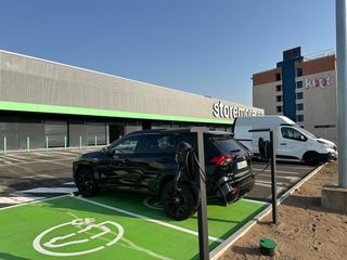 Car parking in Calle Halcón 2