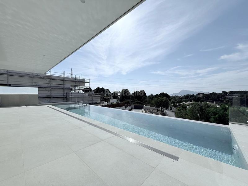 Foto 9986ac7e-5e6b-44c6-871c-78dd63a68c34. Chalet mit heizung parking pool in Altea la vella Altea