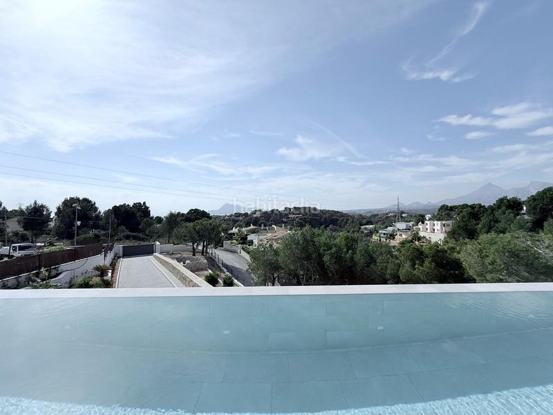 Foto a7058fd1-b58b-4a04-bdab-56c878198c2a. Chalet mit heizung parking pool in Altea la vella Altea